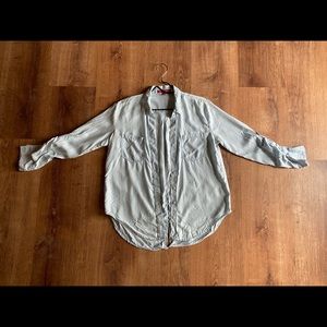 Saks 5th Avenue convertible sleeve button up sz S